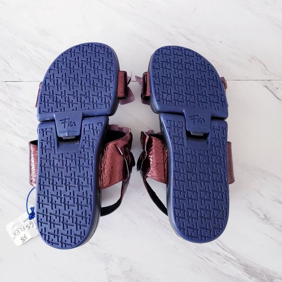 FIGS BY FIGUEROA Ruffle Sandal Adjustable Size 8 - Picture 11 of 16